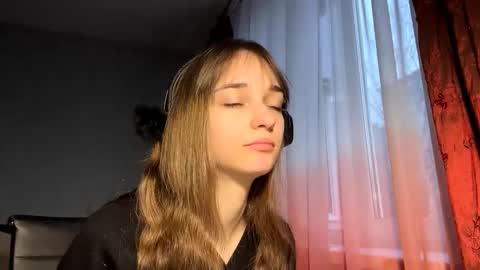 Lily online show from 11/28/25, 12:08