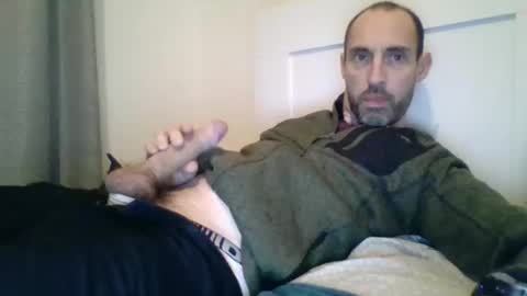 Snapshot of cedric223 chatting on 12/13/24, 06:27 cedric223 online show from 12/13/24, 06:27