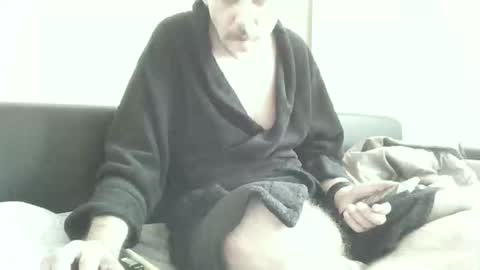 Snapshot of cedricodereims51 chatting on 11/28/25, 10:29 cedricodereims51 online show from 11/28/25, 10:29