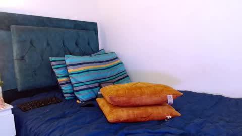 Snapshot of cedrixx10 chatting on 10/16/25, 12:11 Cedrixx10 online show from 10/16/25, 12:11