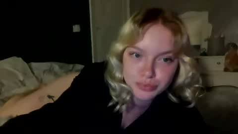 ceecees online show from 09/11/25, 09:48