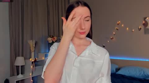 Josie Manesi online show from 03/07/25, 02:04