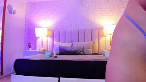 Snapshot of celeste_017 chatting on 12/30/24, 02:08 Celeste online show from 12/30/24, 02:08