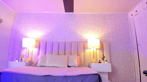 Snapshot of celeste_017 chatting on 02/27/25, 05:15 Celeste online show from 02/27/25, 05:15