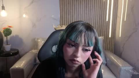 Snapshot of celeste_fioree chatting on 05/06/26, 07:52 celeste_fioree online show from 05/06/26, 07:52