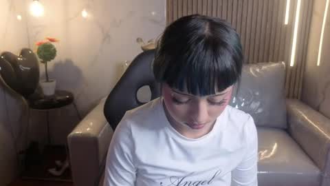 Snapshot of celeste_fioree chatting on 05/25/26, 08:04 celeste_fioree online show from 05/25/26, 08:04