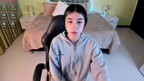 Snapshot of celeste_rous__ chatting on 05/05/26, 12:02 Celeste online show from 05/05/26, 12:02