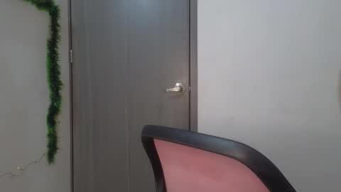 celeste_shinny online show from 12/13/25, 10:48