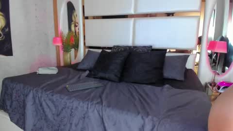 Snapshot of celeste_starsss chatting on 03/05/25, 09:26 celeste_starsss online show from 03/05/25, 09:26