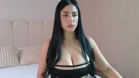 Snapshot of celeste_tailor_ chatting on 05/19/26, 08:04 Celeste Tailor online show from 05/19/26, 08:04
