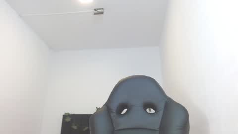 Snapshot of celesteayase chatting on 02/07/25, 02:40 celesteayase online show from 02/07/25, 02:40