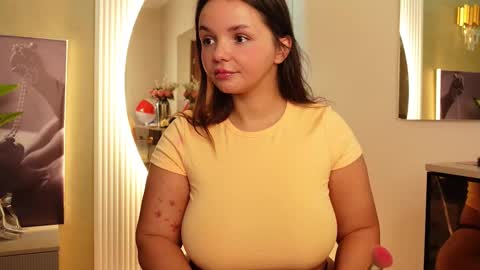 CelesteBailey online show from 10/07/25, 04:42