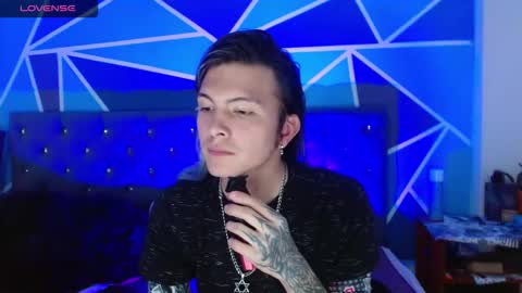 I am Valentinn online show from 10/13/25, 12:21