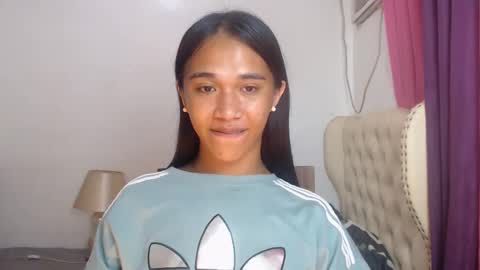 Snapshot of celestial_joannah chatting on 12/19/24, 04:57 merry joannah online show from 12/19/24, 04:57