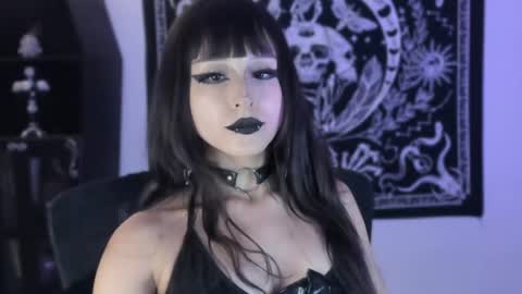   online show from 04/21/26, 02:04