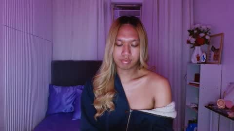 Snapshot of celestinalinaa chatting on 11/17/25, 02:34 Celeste online show from 11/17/25, 02:34