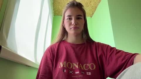 Julia online show from 07/18/26, 03:22