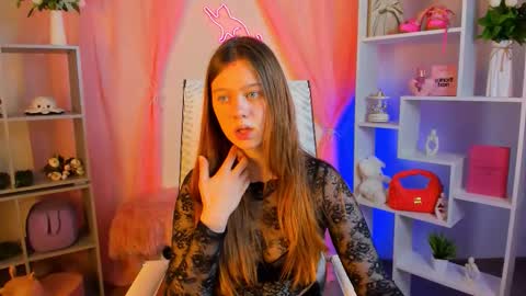 Snapshot of celestinemauriac chatting on 03/04/26, 04:24 your cute kitty online show from 03/04/26, 04:24