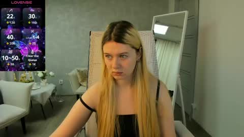 Snapshot of celestinemauriac chatting on 05/31/26, 03:52 your cute kitty online show from 05/31/26, 03:52