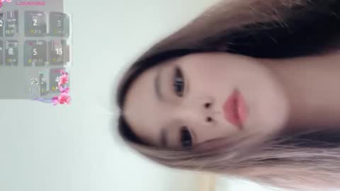 Snapshot of celestisse1 chatting on 10/30/25, 07:10 celestisse1 online show from 10/30/25, 07:10