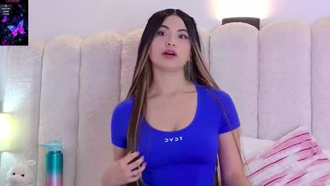 Snapshot of celestte_vanegas chatting on 03/19/26, 05:50 celestte_vanegas online show from 03/19/26, 05:50