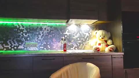 Aneli online show from 10/23/25, 10:52