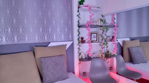 Snapshot of celine_lee chatting on 09/18/25, 05:37 Celine online show from 09/18/25, 05:37