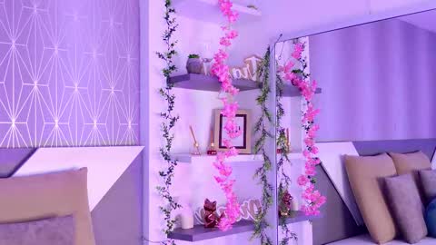 Snapshot of celine_lee chatting on 10/28/25, 03:36 Celine online show from 10/28/25, 03:36