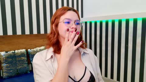 Snapshot of celineblossom_ chatting on 10/03/25, 07:11 Celine online show from 10/03/25, 07:11
