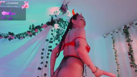 Hello guys my name is Sofi and Lizzie and  Vanessa online show from 01/16/26, 08:46