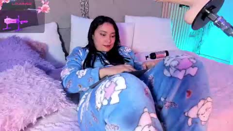 Snapshot of centaurigirls chatting on 07/25/26, 09:07 Hello guys my name is Sofi and Lizzie and Vanessa online show from 07/25/26, 09:07