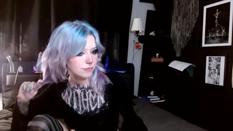 Snapshot of cerianex chatting on 01/04/25, 11:17 Averi online show from 01/04/25, 11:17