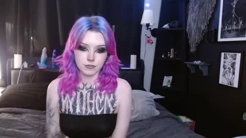 Snapshot of cerianex chatting on 01/25/25, 11:32 Averi online show from 01/25/25, 11:32