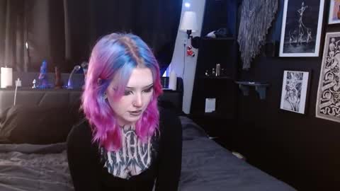 Snapshot of cerianex chatting on 01/30/25, 12:18 Averi online show from 01/30/25, 12:18