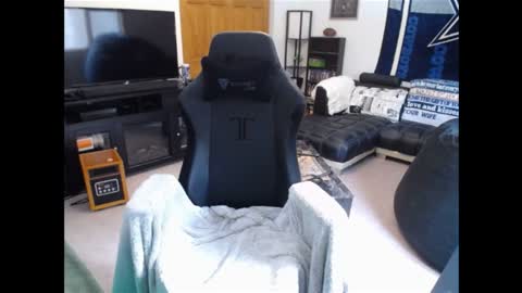 Snapshot of cessprinn chatting on 12/26/24, 06:43 Marie online show from 12/26/24, 06:43