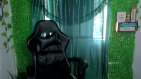 Snapshot of cfiscm chatting on 01/18/26, 09:40 NAMOR online show from 01/18/26, 09:40