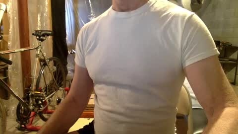 Snapshot of cfnmworkout1 chatting on 01/10/25, 06:49 cfnmworkout1 online show from 01/10/25, 06:49