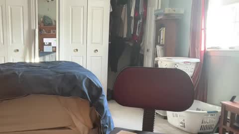 Snapshot of cfnmworkout1 chatting on 01/27/25, 01:41 cfnmworkout1 online show from 01/27/25, 01:41