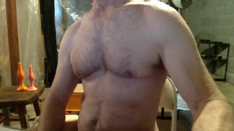 Snapshot of cfnmworkout1 chatting on 09/08/25, 03:22 cfnmworkout1 online show from 09/08/25, 03:22