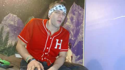 Snapshot of cguffey2284 chatting on 01/01/25, 08:24 cguffey2284 online show from 01/01/25, 08:24