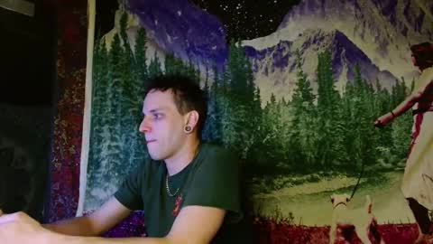 Snapshot of cguffey2284 chatting on 01/24/25, 02:39 cguffey2284 online show from 01/24/25, 02:39