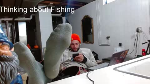 Snapshot of cguffey2284 chatting on 12/16/25, 04:12 cguffey2284 online show from 12/16/25, 04:12