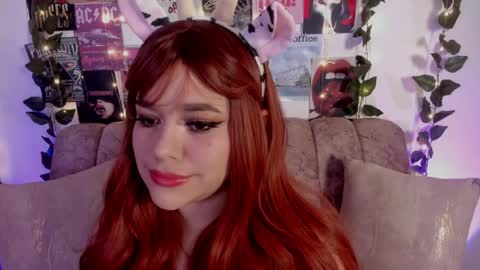 Snapshot of chaarlotte_1 chatting on 04/25/26, 11:46 charlotte online show from 04/25/26, 11:46