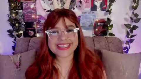 Snapshot of chaarlotte_1 chatting on 04/25/26, 01:41 charlotte online show from 04/25/26, 01:41