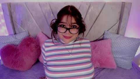 Snapshot of chaarlotte_1 chatting on 05/07/26, 01:38 charlotte online show from 05/07/26, 01:38