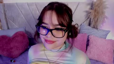 Snapshot of chaarlotte_1 chatting on 06/06/26, 12:32 charlotte online show from 06/06/26, 12:32