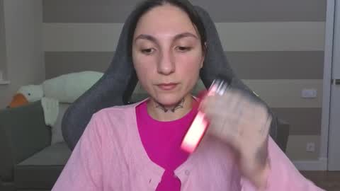 Kate online show from 12/04/25, 08:17