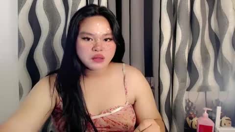 Snapshot of chabilataxx chatting on 01/19/25, 05:18 chabilataxx online show from 01/19/25, 05:18