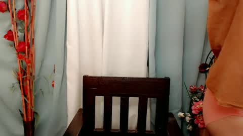 Snapshot of chabilataxx chatting on 02/25/25, 06:42 chabilataxx online show from 02/25/25, 06:42