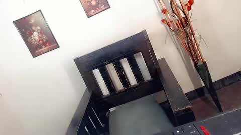 Snapshot of chabilataxx chatting on 09/19/25, 02:35 chabilataxx online show from 09/19/25, 02:35